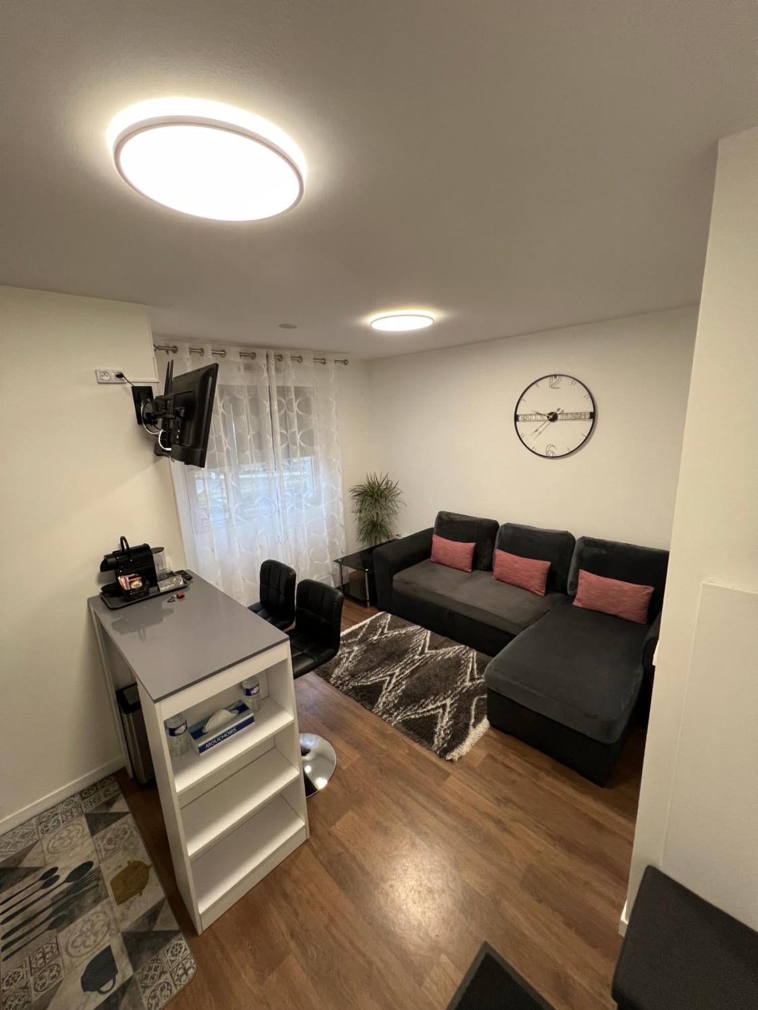 2 Pieces Proche Du Centre Paris 15 Min Apartment โคนี-ซู-บัว ภายนอก รูปภาพ
